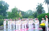 [ẢNH] Lãnh đạo Đảng, Nhà nước và TP Hà Nội dâng hương tưởng niệm các anh hùng, liệt sỹ